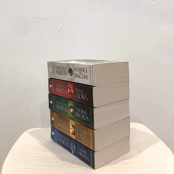 Game of Thrones 5-Book Boxed Set by George R. R. Martin - Picture 6 of 13